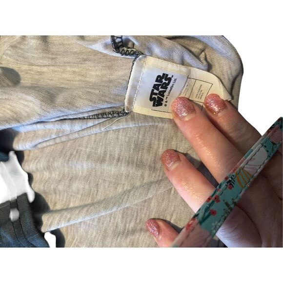 Star Wars Men's Black Disney Cruise Lines Detachable Cape Darth Vader T-Shirt XL - Picture 6 of 10